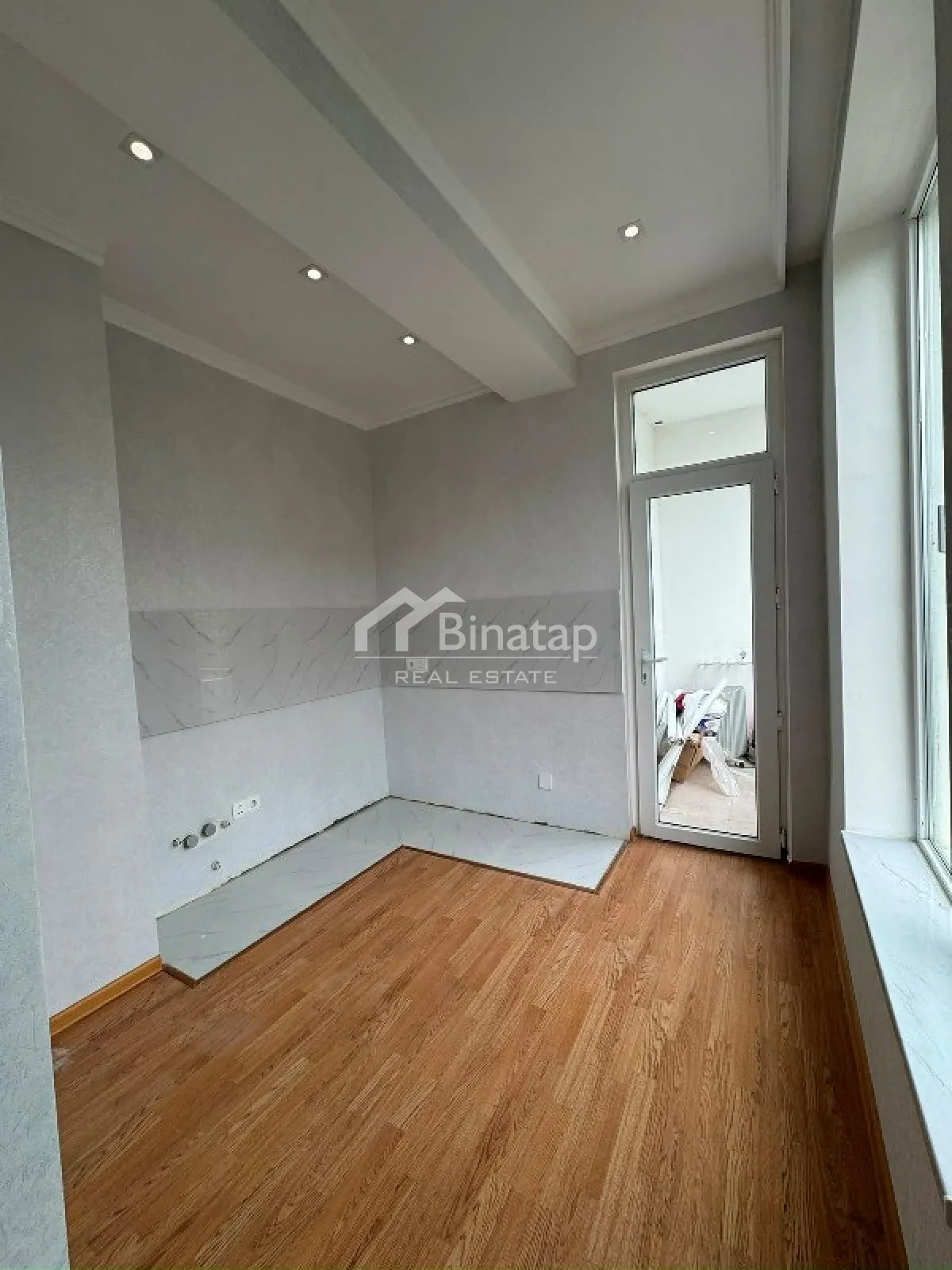 Satılır 3 otaqlı yeni tikili 71 m², İçərişəhər m. — şəkil 9