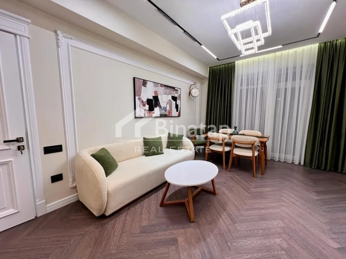 Продаётся 3-комн. новостройка 93 м², м. Элмляр Академиясы — фото 2
