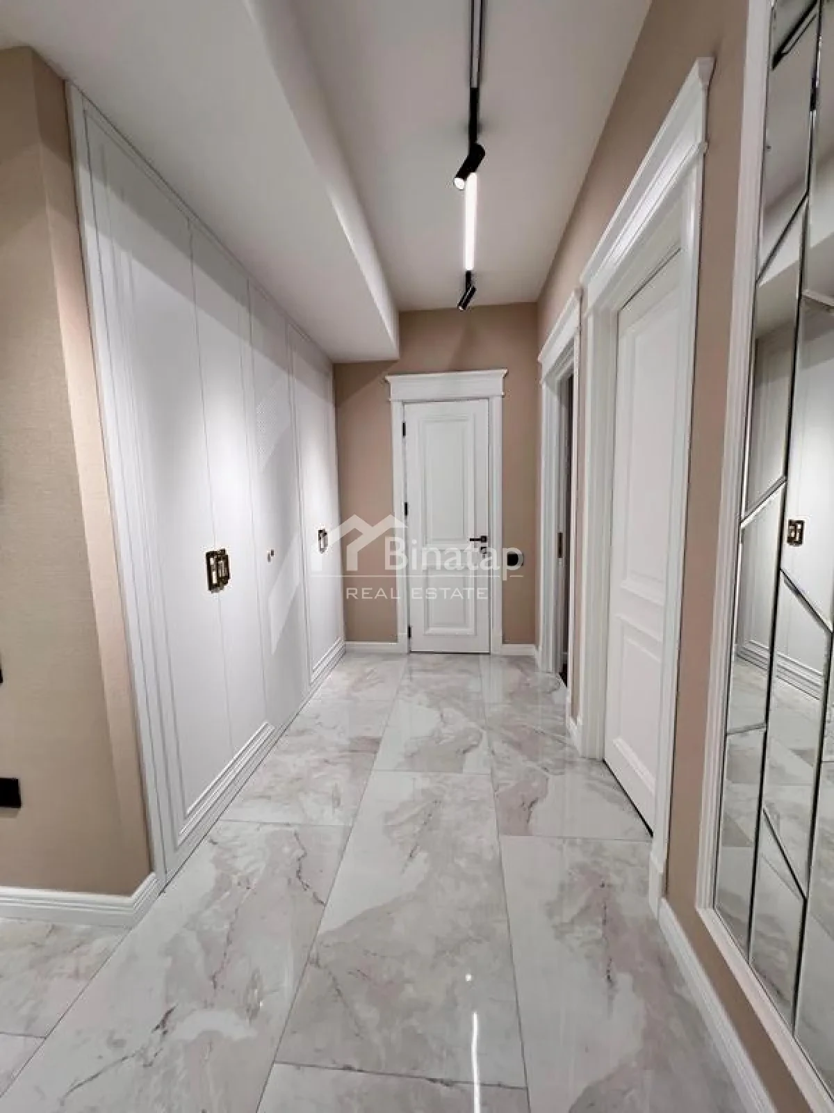 Продаётся 3-комн. новостройка 93 м², м. Элмляр Академиясы — фото 13