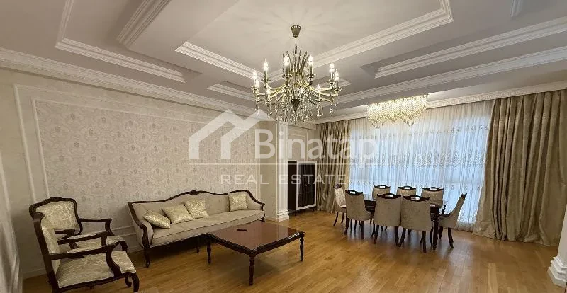 Satılır 4 otaqlı yeni tikili 185 m², 28 May m.