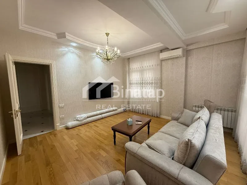 Satılır 4 otaqlı yeni tikili 185 m², 28 May m. — şəkil 4