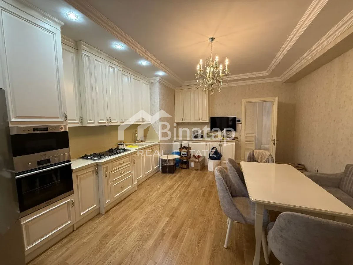 Satılır 4 otaqlı yeni tikili 185 m², 28 May m. — şəkil 9