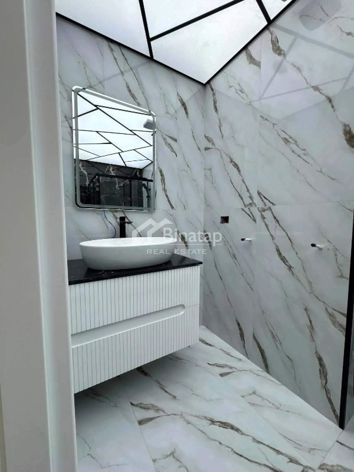 Satılır 2 otaqlı yeni tikili 65 m², 8 Noyabr m. — şəkil 10