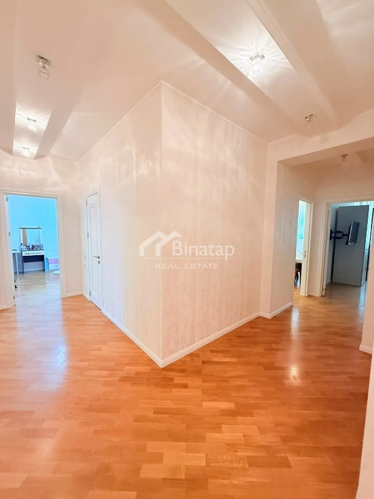Продаётся 4-комн. новостройка 150 м², м. Элмляр Академиясы — фото 15