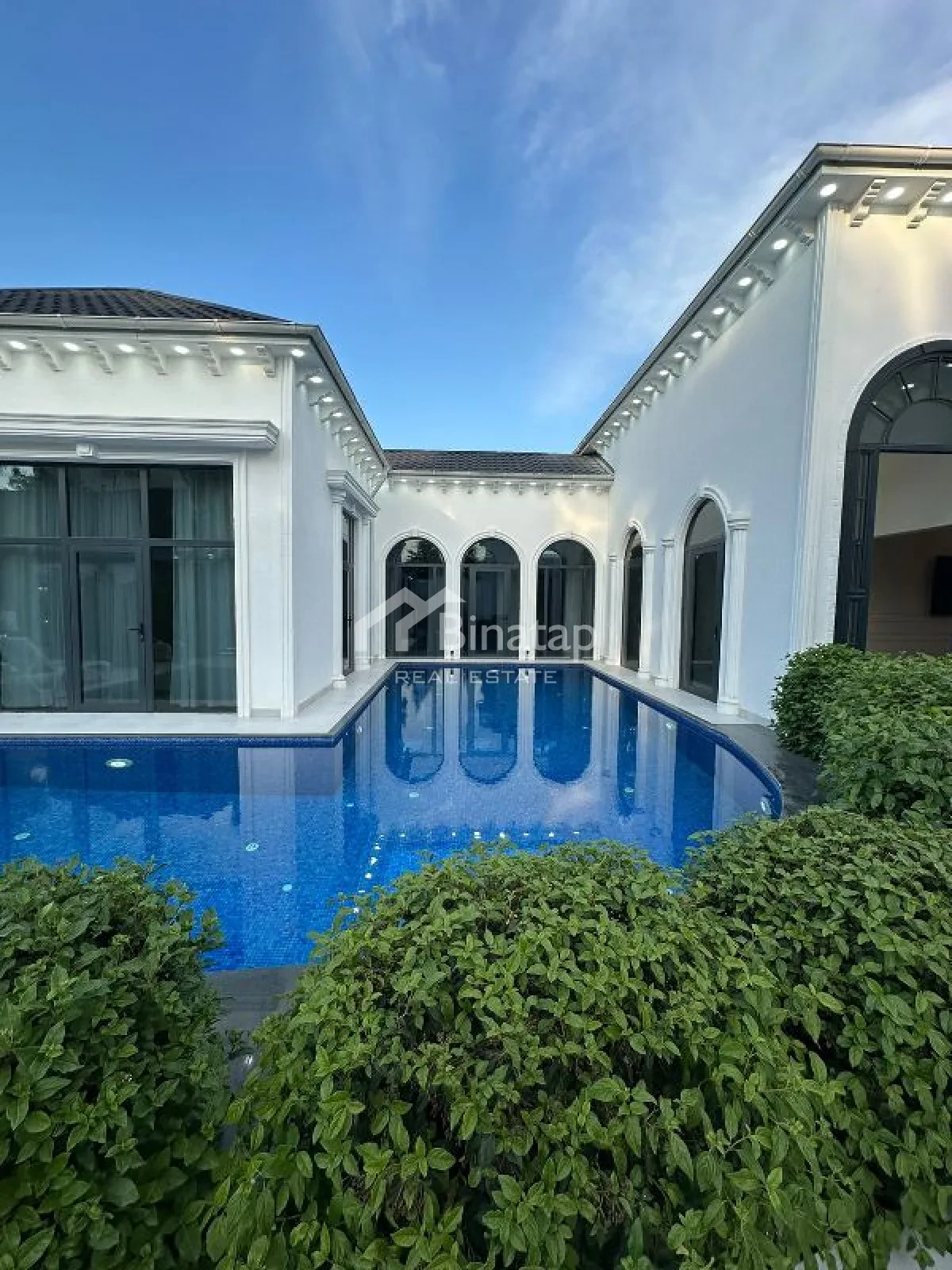 Satılır 5+ otaqlı həyət evi / bağ evi 280 m², Mərdəkan qəs. — şəkil 2