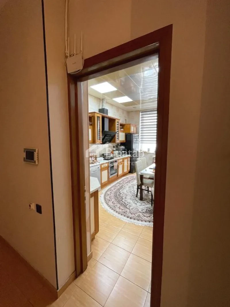 Satılır 3 otaqlı yeni tikili 141 m², 8 Noyabr m. — şəkil 4