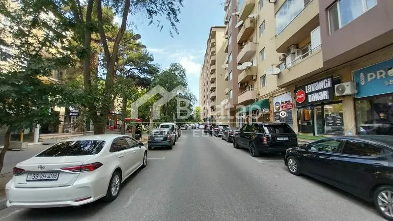 Satılır 3 otaqlı köhnə tikili 75 m², Elmlər Akademiyası m.