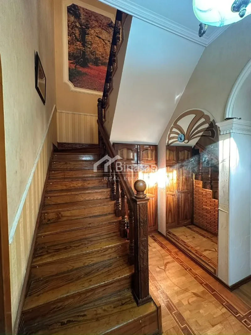 Satılır 5+ otaqlı həyət evi / bağ evi 360 m², İnşaatçılar m. — şəkil 16