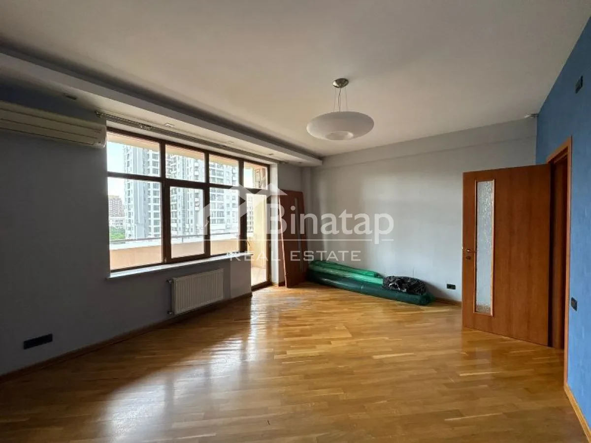 Satılır 4 otaqlı yeni tikili 230 m², 28 May m. — şəkil 10