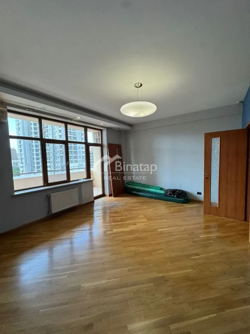 Satılır 4 otaqlı yeni tikili 230 m², 28 May m. — şəkil 11