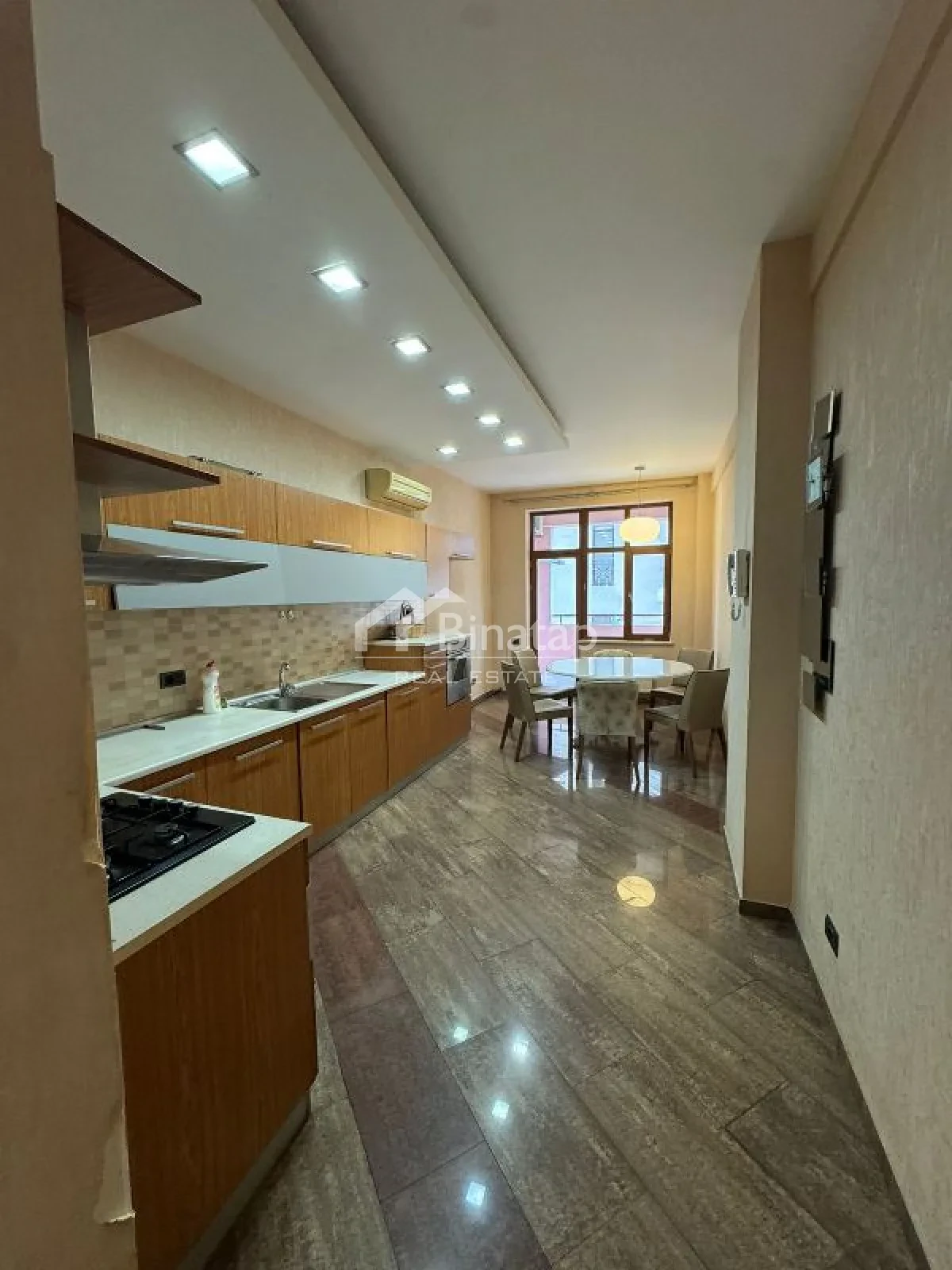 Satılır 4 otaqlı yeni tikili 230 m², 28 May m. — şəkil 12