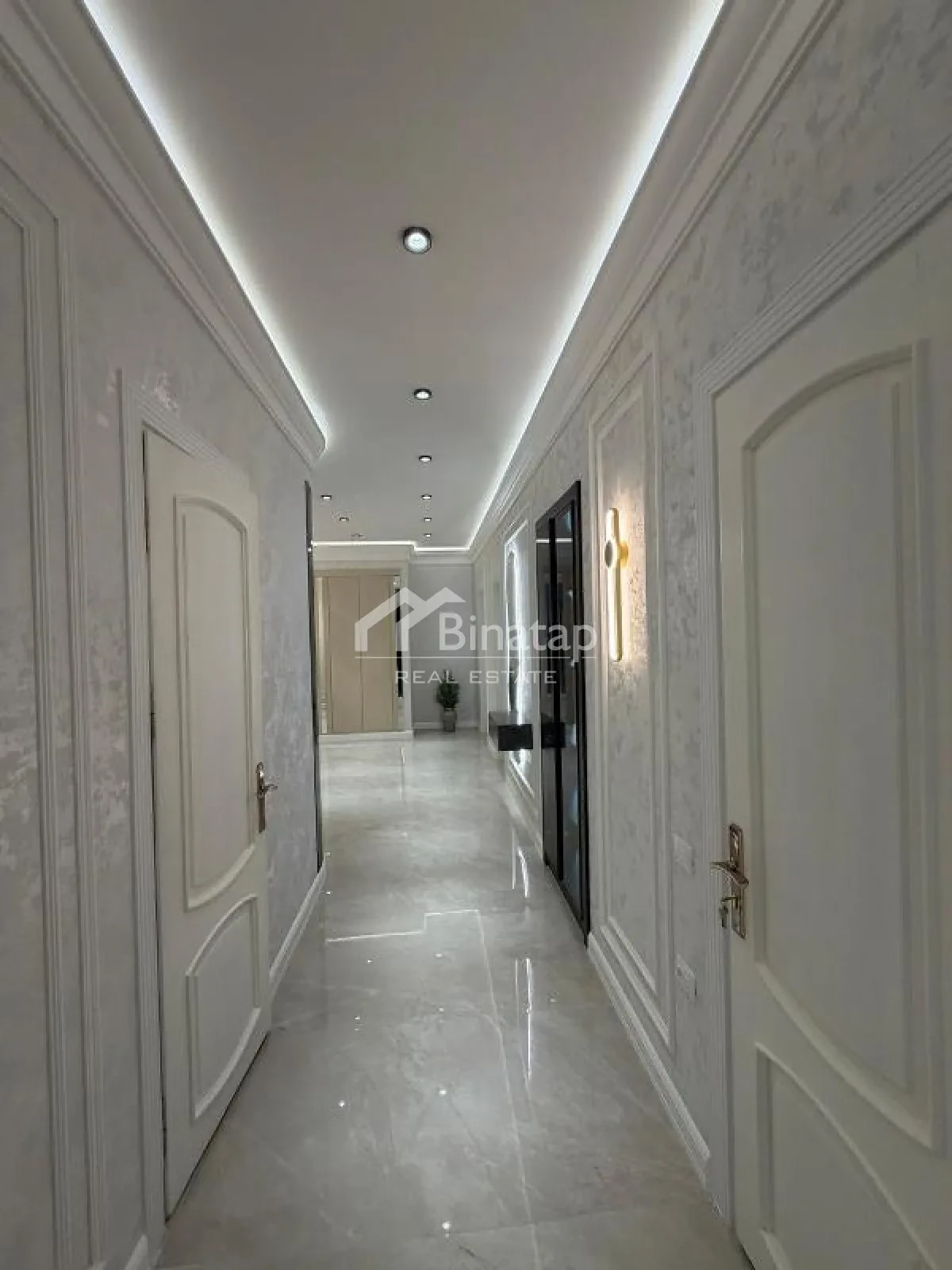 Satılır 4 otaqlı yeni tikili 172 m², 28 May m. — şəkil 13