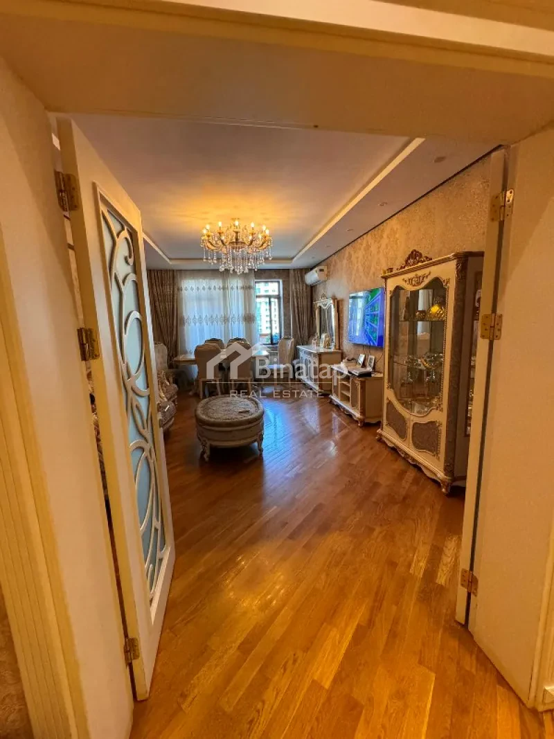 Satılır 3 otaqlı yeni tikili 134 m², Elmlər Akademiyası m.