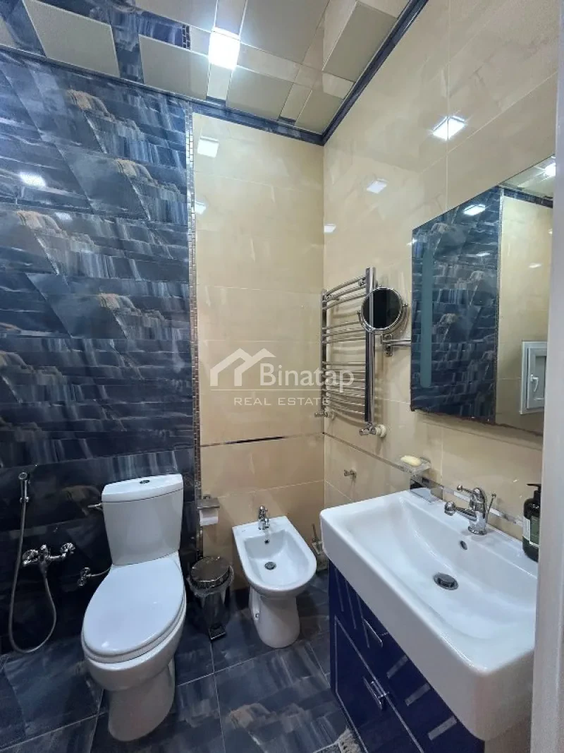 Satılır 4 otaqlı yeni tikili 310 m², 28 May m. — şəkil 17