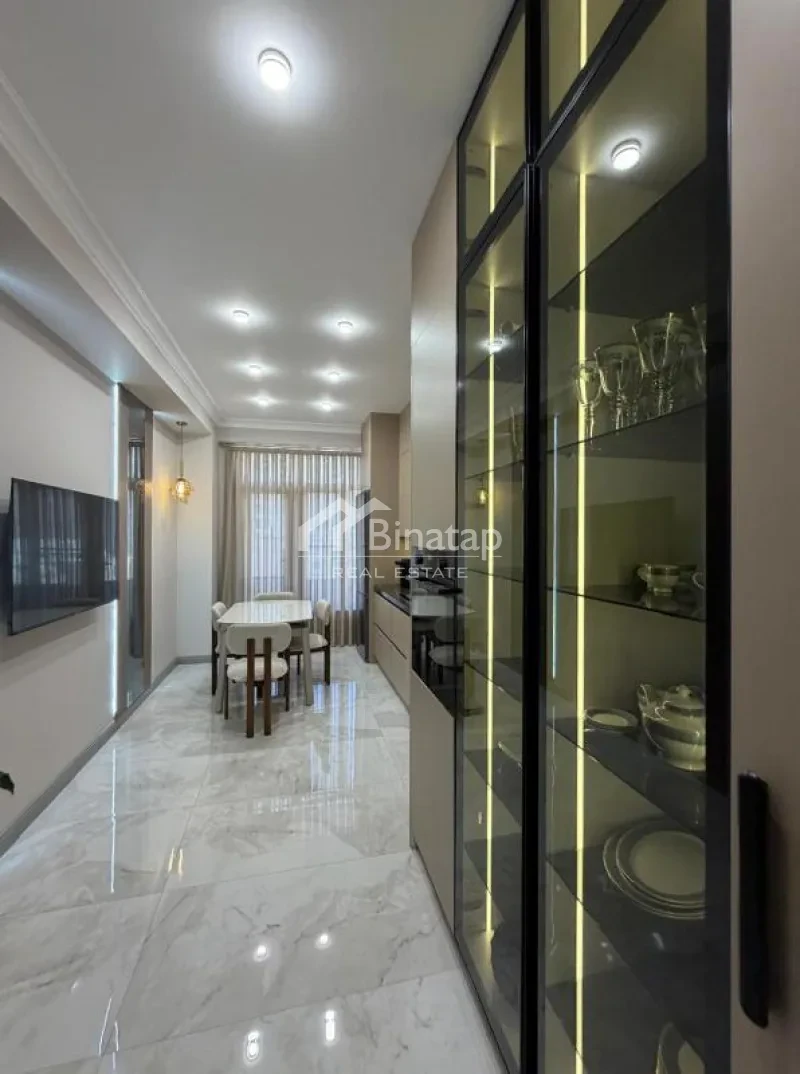 Satılır 4 otaqlı yeni tikili 175 m², 28 May m. — şəkil 9