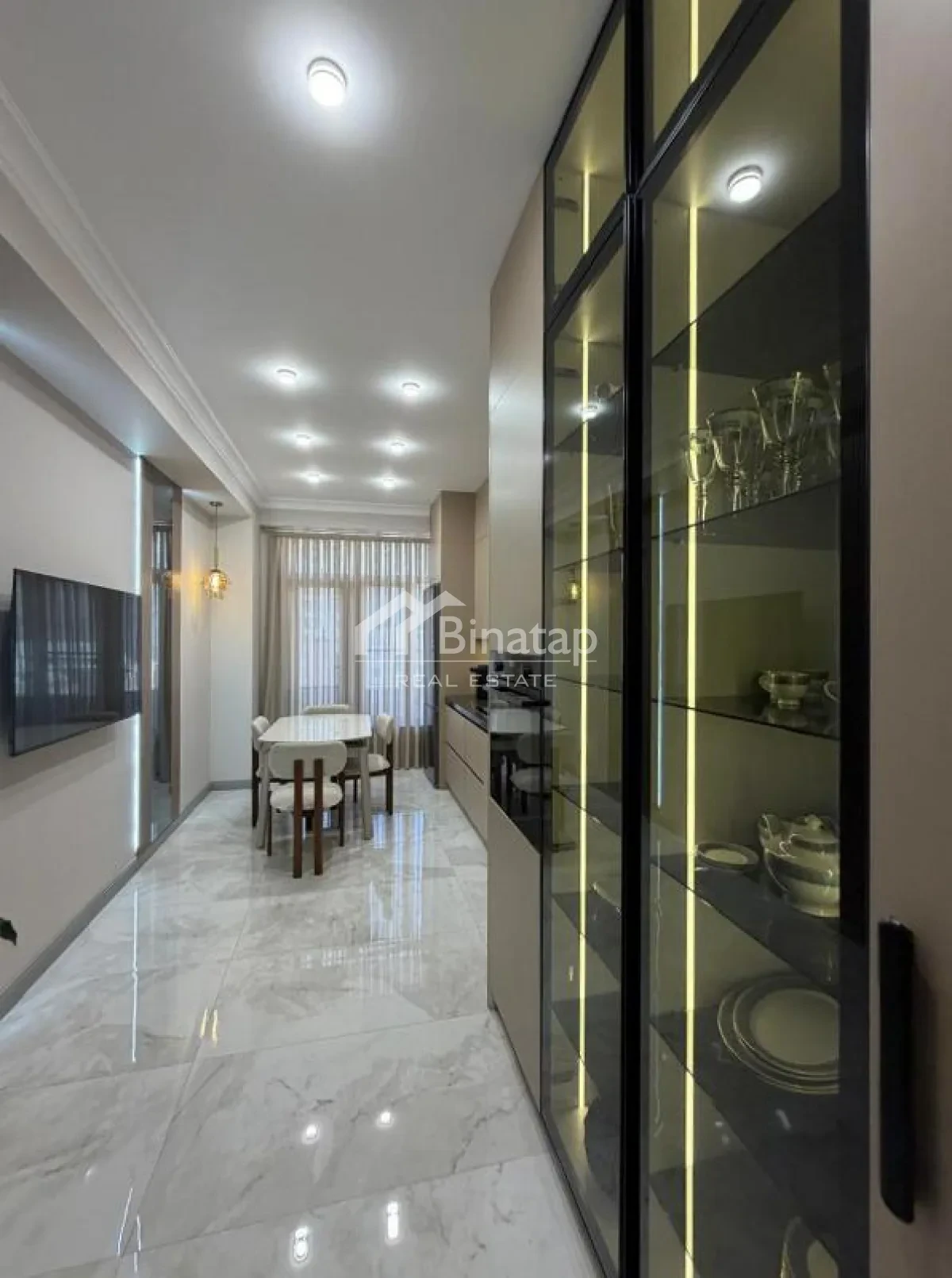 Satılır 4 otaqlı yeni tikili 175 m², 28 May m. — şəkil 9