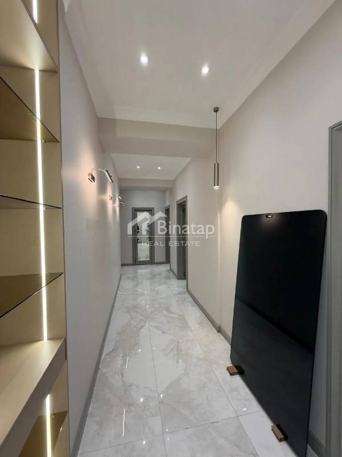 Satılır 4 otaqlı yeni tikili 175 m², 28 May m. — şəkil 14