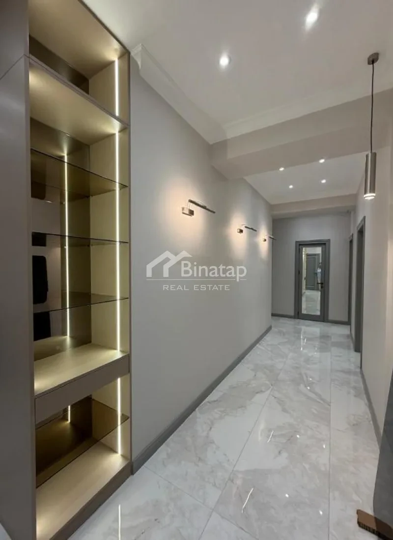 Satılır 4 otaqlı yeni tikili 175 m², 28 May m. — şəkil 16