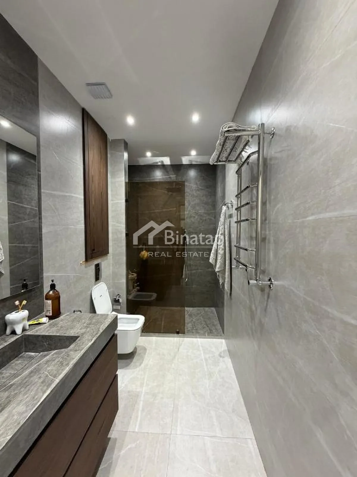 Satılır 4 otaqlı yeni tikili 175 m², 28 May m. — şəkil 19