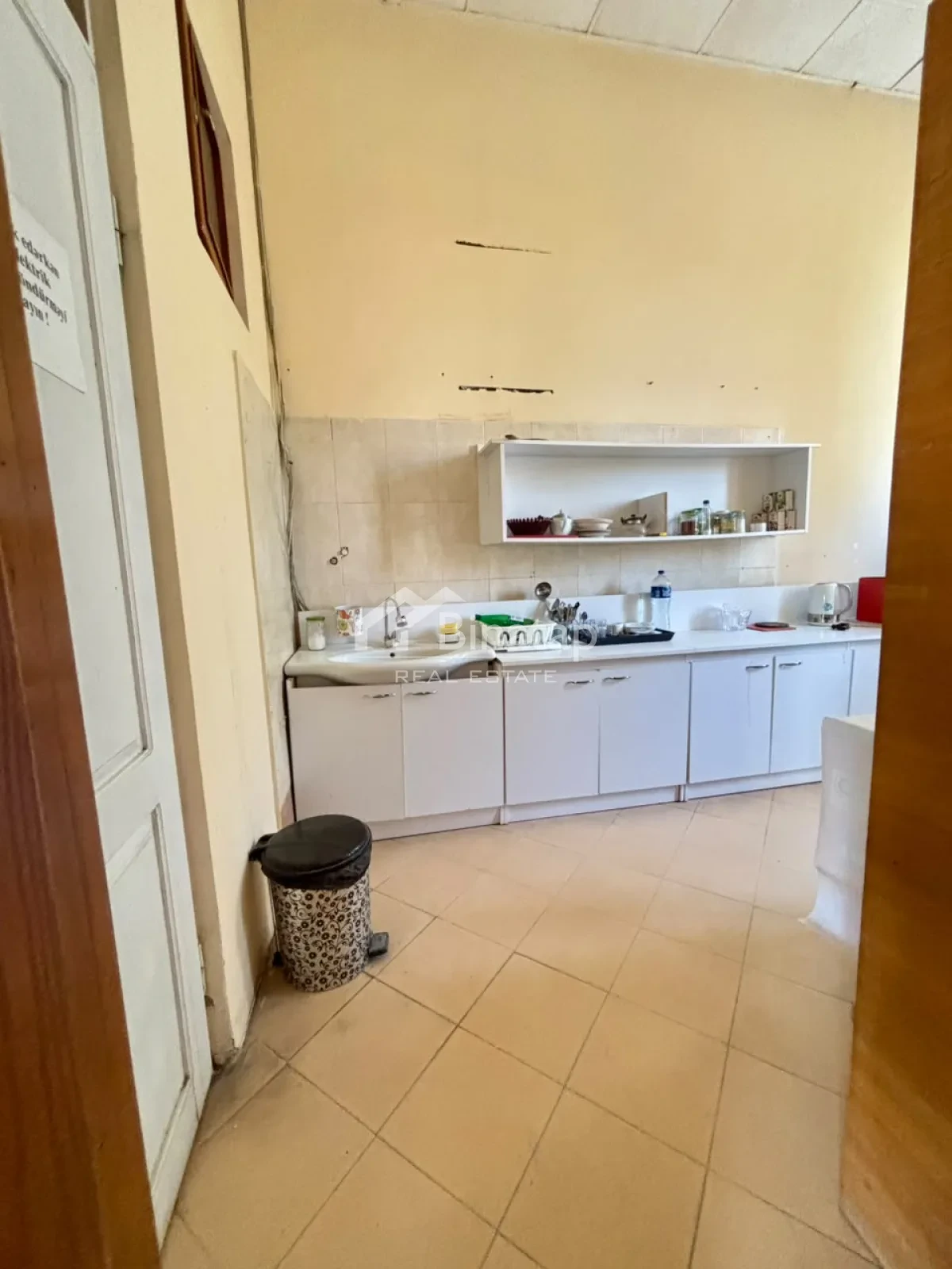 İcarəyə verilir obyekt 600 m², Neftçilər m. — şəkil 3