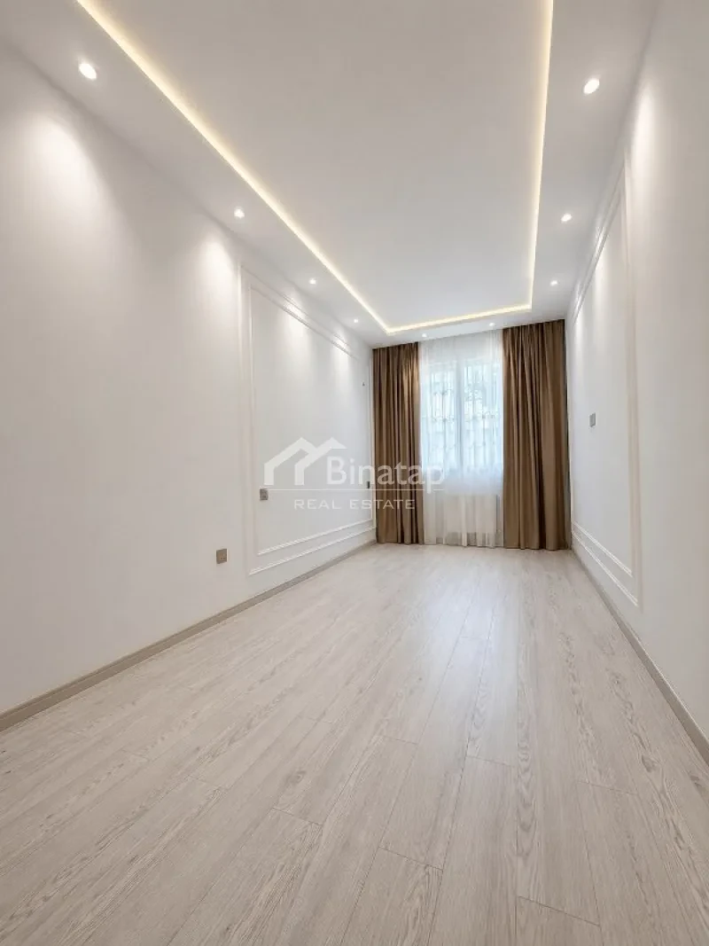 Satılır 3 otaqlı köhnə tikili 45 m², Gənclik m.