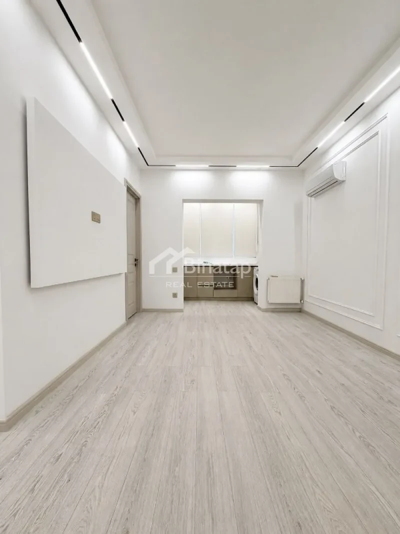 Satılır 3 otaqlı köhnə tikili 45 m², Gənclik m. — şəkil 2
