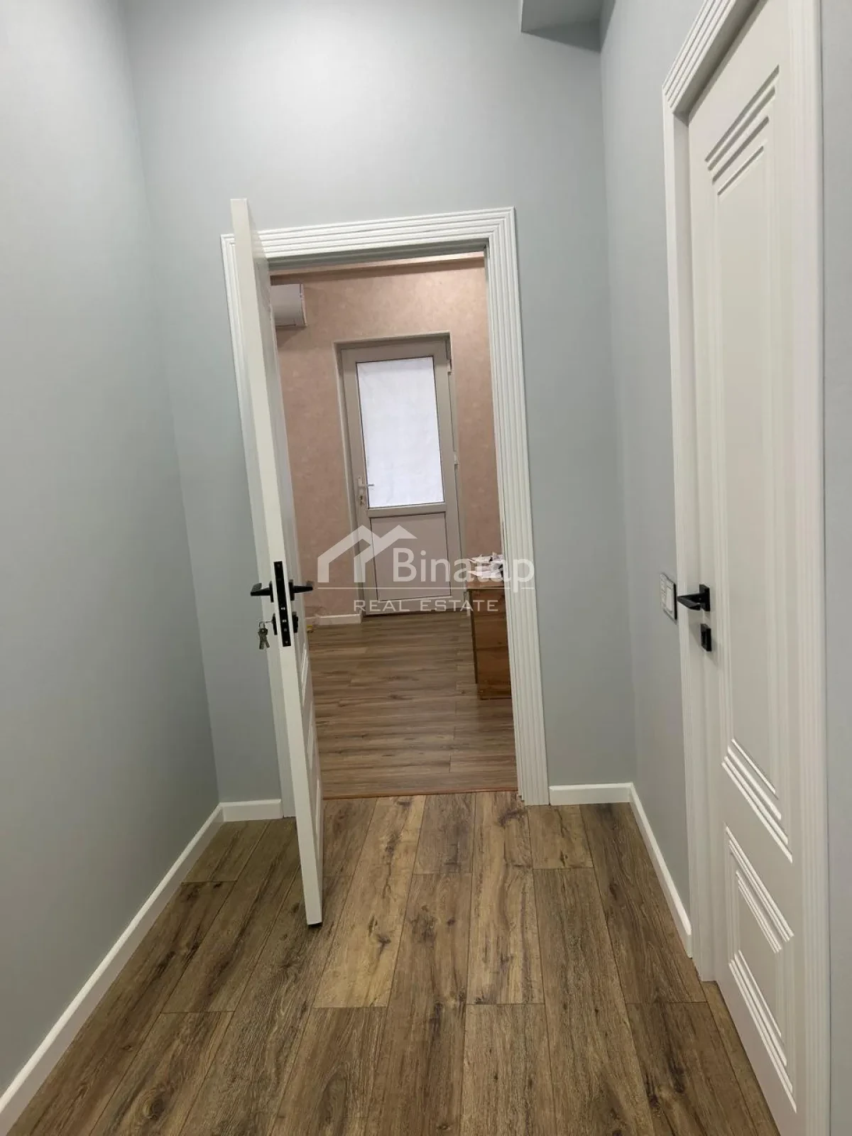 Satılır 3 otaqlı yeni tikili 78 m², Avtovağzal m. — şəkil 3