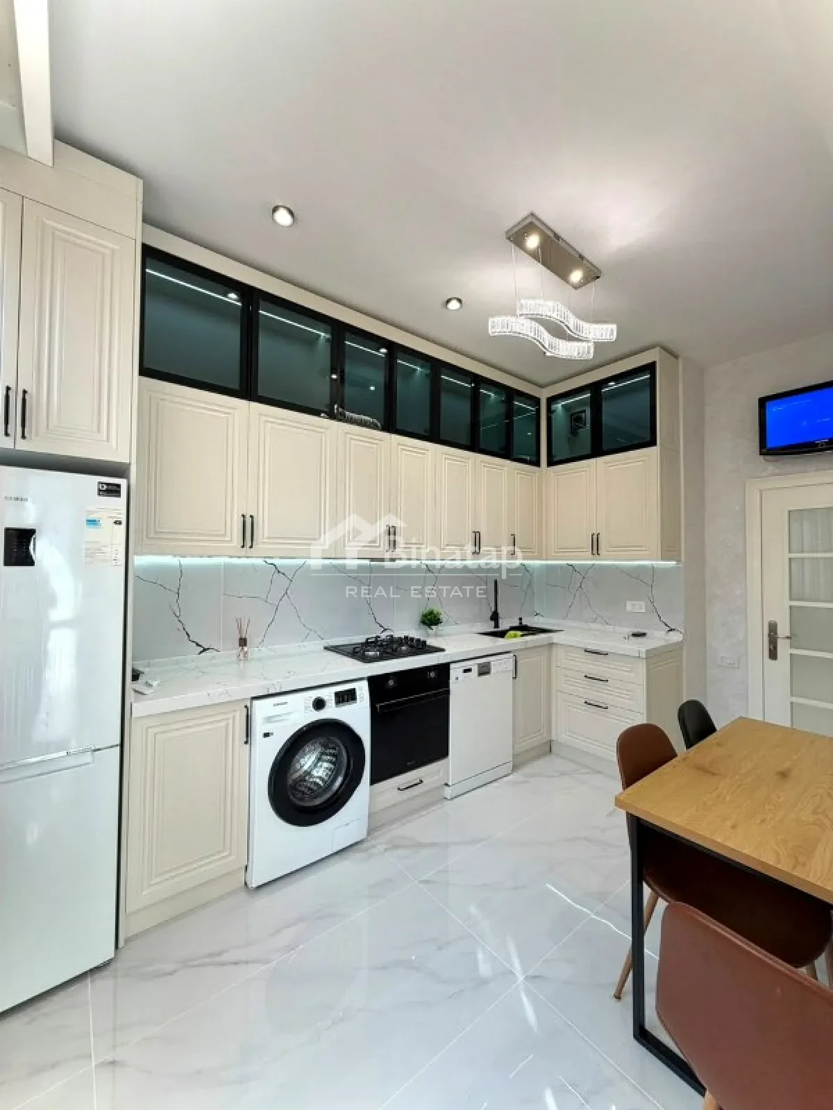 Satılır 3 otaqlı yeni tikili 105 m², 8 Noyabr m. — şəkil 10