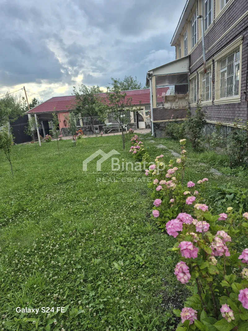 Satılır 5+ otaqlı həyət evi / bağ evi 400 m², Qəbələ r. — şəkil 4