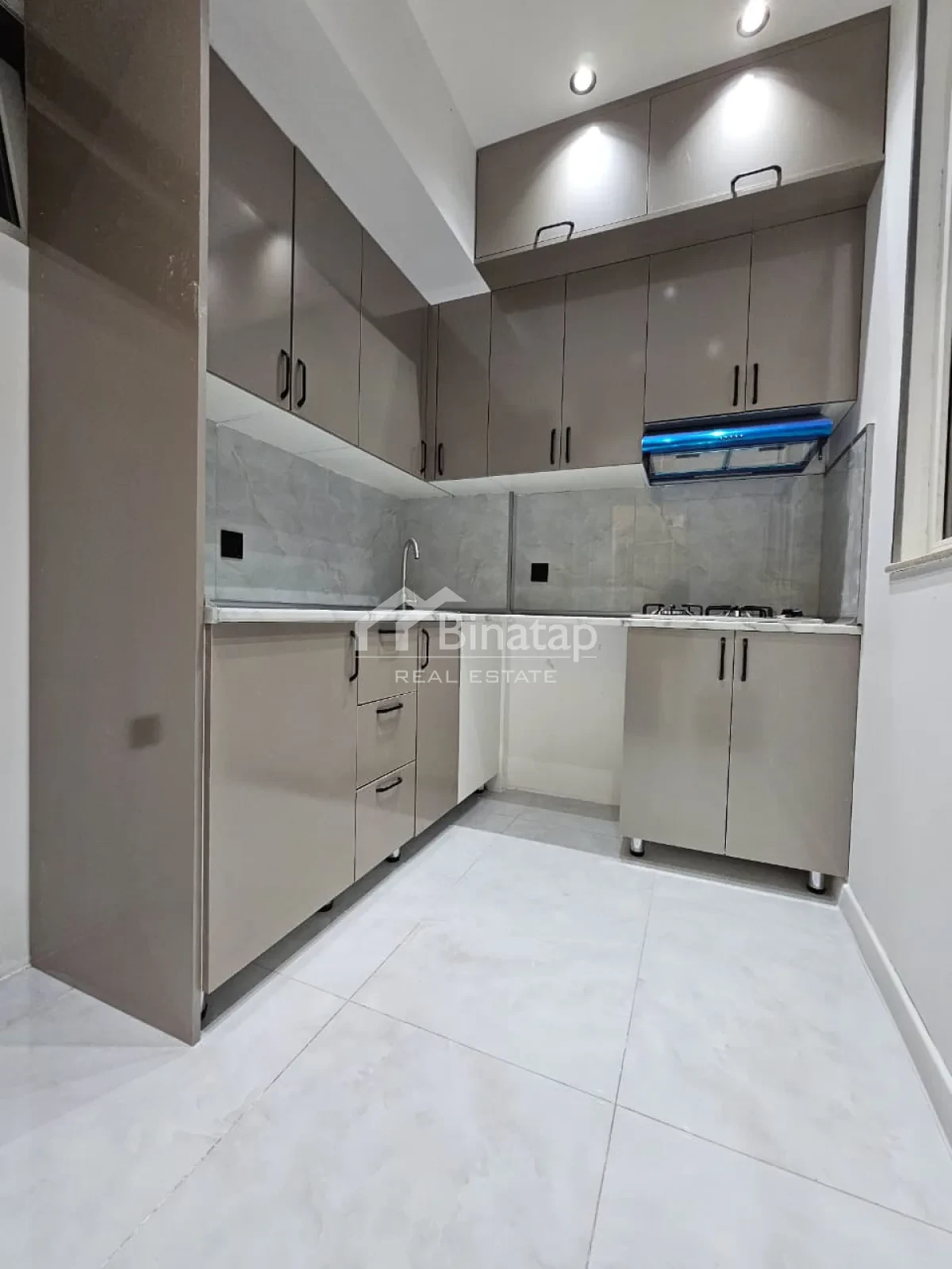 Продаётся 3-комн. новостройка 70 м², м. Автовокзал — фото 4