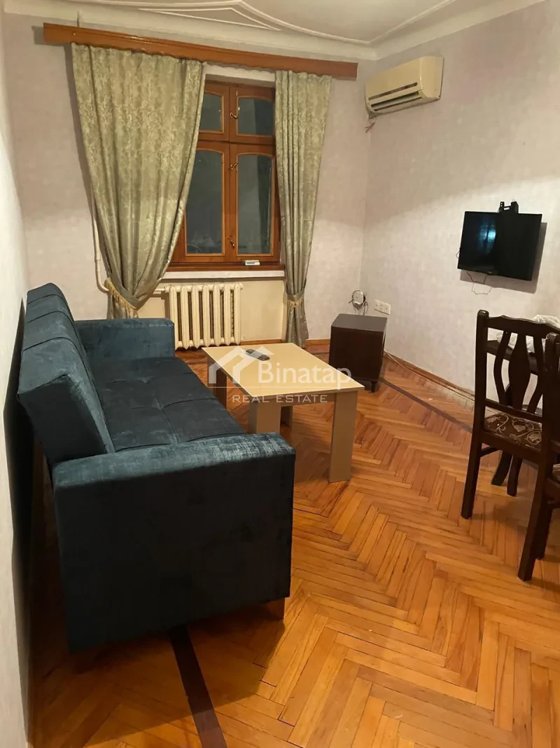 İcarəyə verilir 2 otaqlı köhnə tikili 60 m², Əhmədli m.