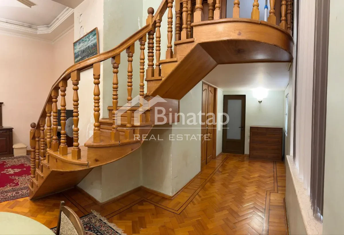 Satılır 3 otaqlı köhnə tikili 110 m², İçərişəhər m. — şəkil 3