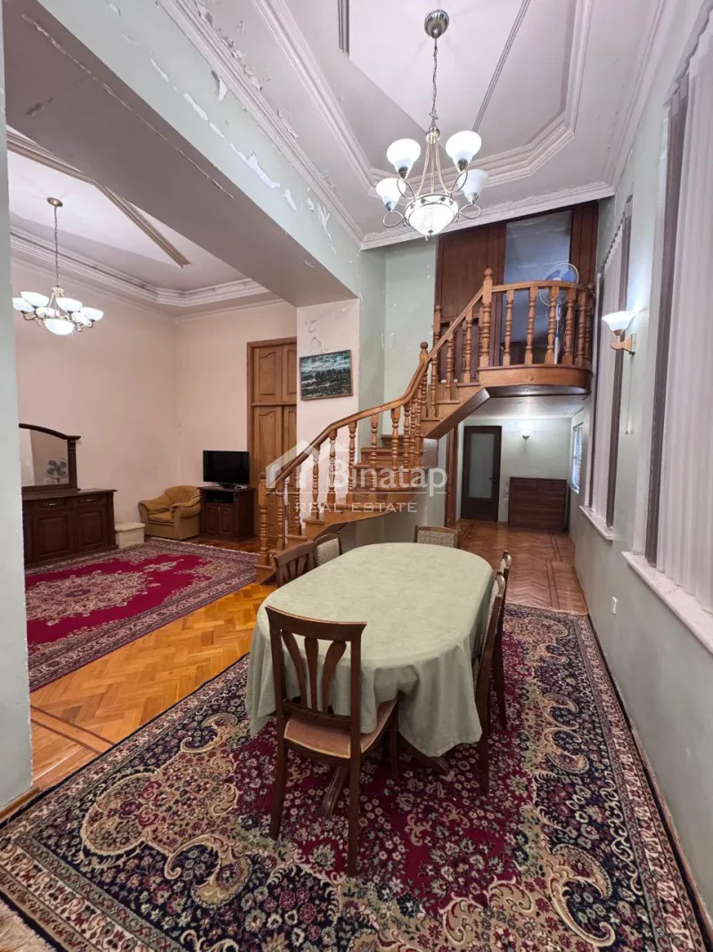 Satılır 3 otaqlı köhnə tikili 110 m², İçərişəhər m. — şəkil 6