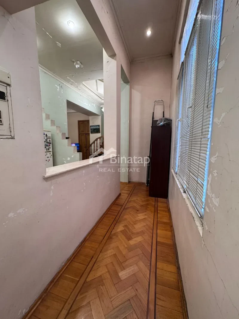 Satılır 3 otaqlı köhnə tikili 110 m², İçərişəhər m. — şəkil 11