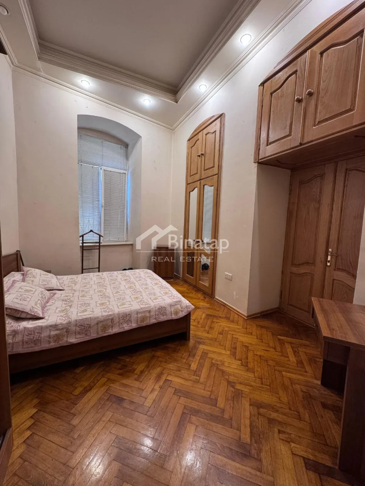 Satılır 3 otaqlı köhnə tikili 110 m², İçərişəhər m. — şəkil 13