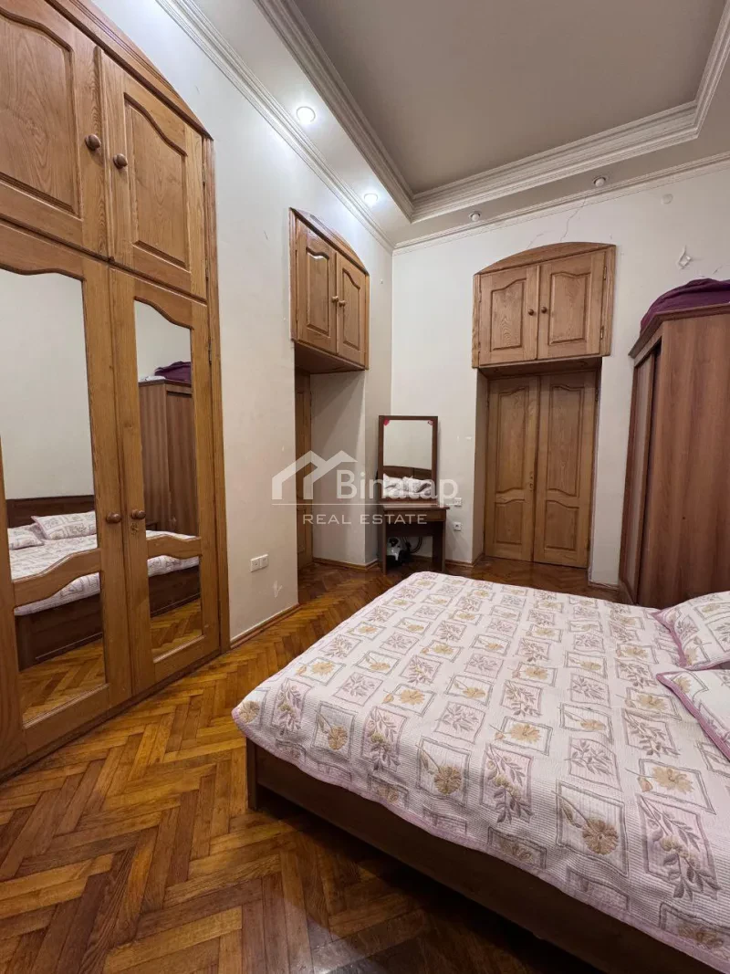Satılır 3 otaqlı köhnə tikili 110 m², İçərişəhər m. — şəkil 14