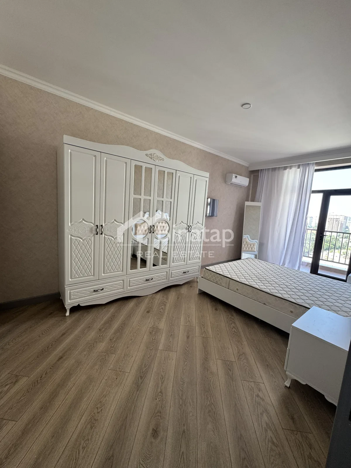 Сдаётся 3-комн. новостройка 100 м², м. Нариман Нариманов — фото 4