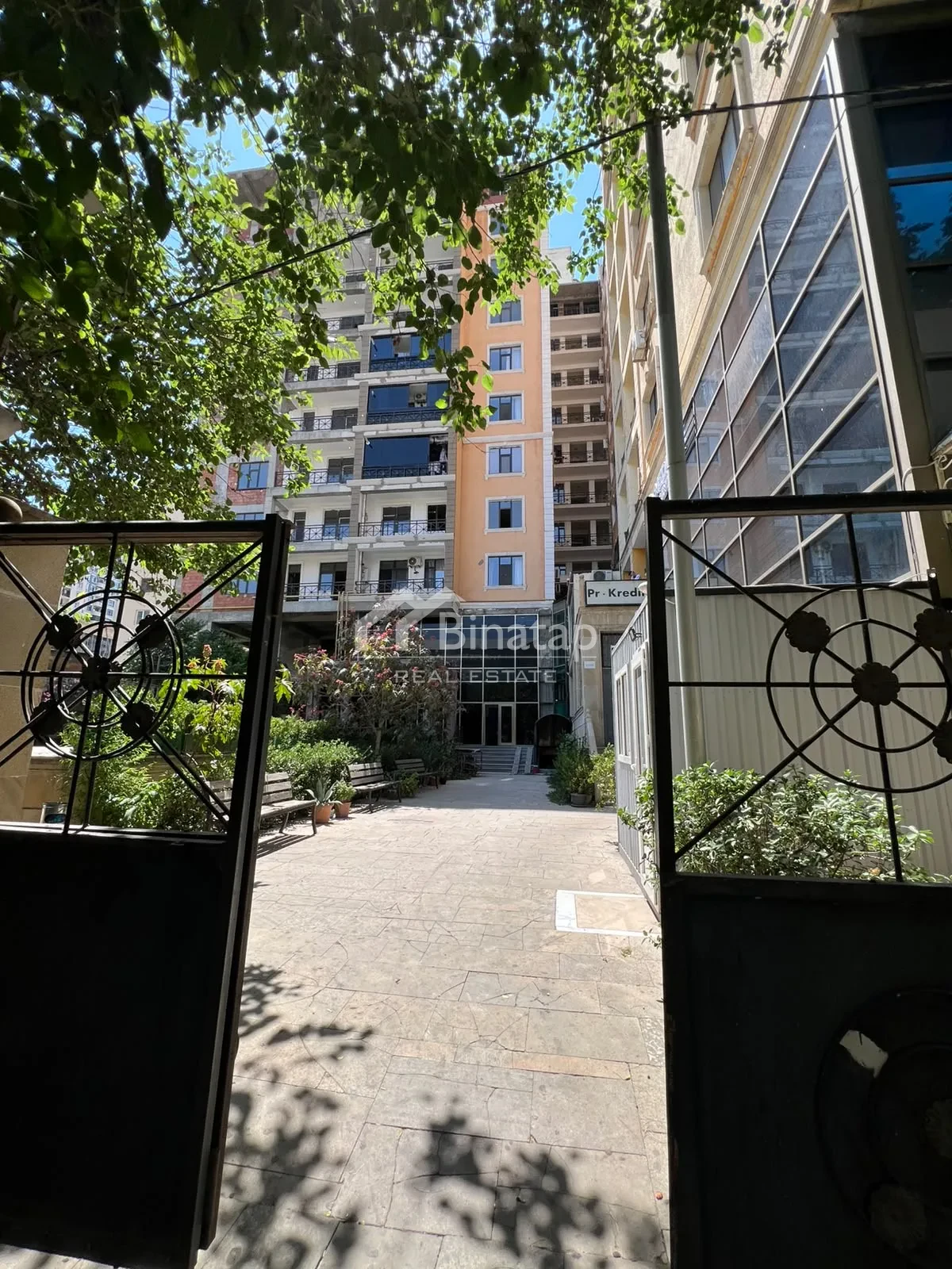 Продаётся 3-комн. новостройка 138 м², м. Гянджлик — фото 1