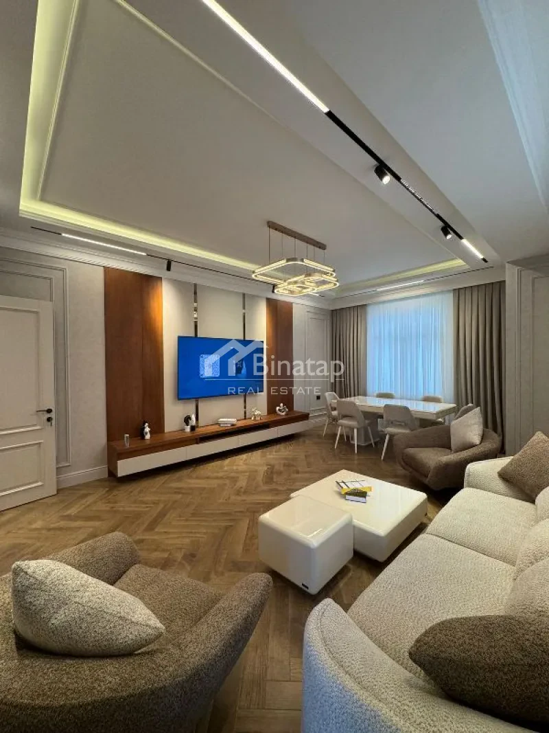 Продаётся 4-комн. новостройка 166 м², м. Элмляр Академиясы — фото 2