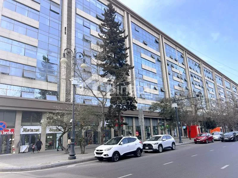 Продаётся 2-комн. квартира 50 м², м. Гянджлик — фото 2
