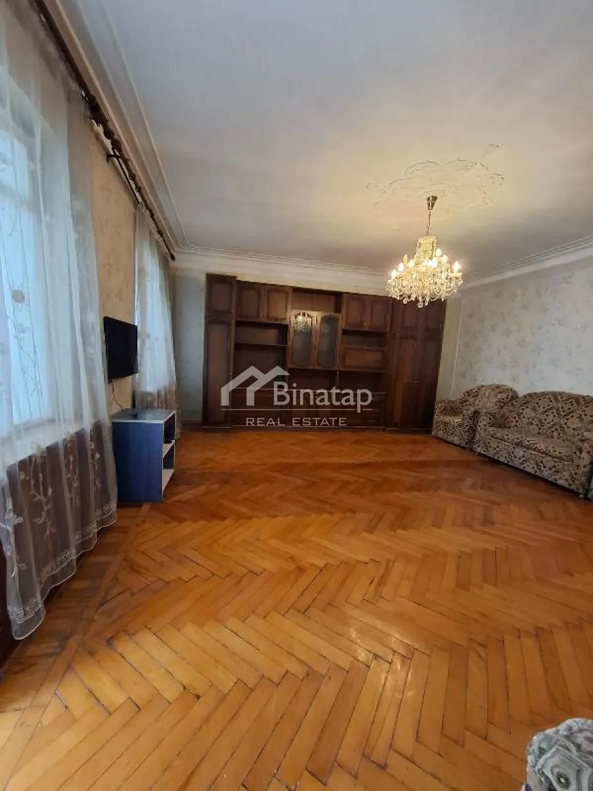 Продаётся 3-комн. квартира 80 м², м. 8 Ноября — фото 2