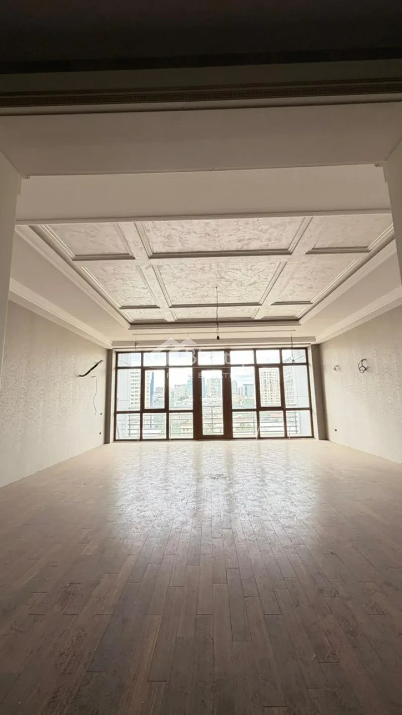 Satılır 4 otaqlı yeni tikili 200 m², Nəsimi r.