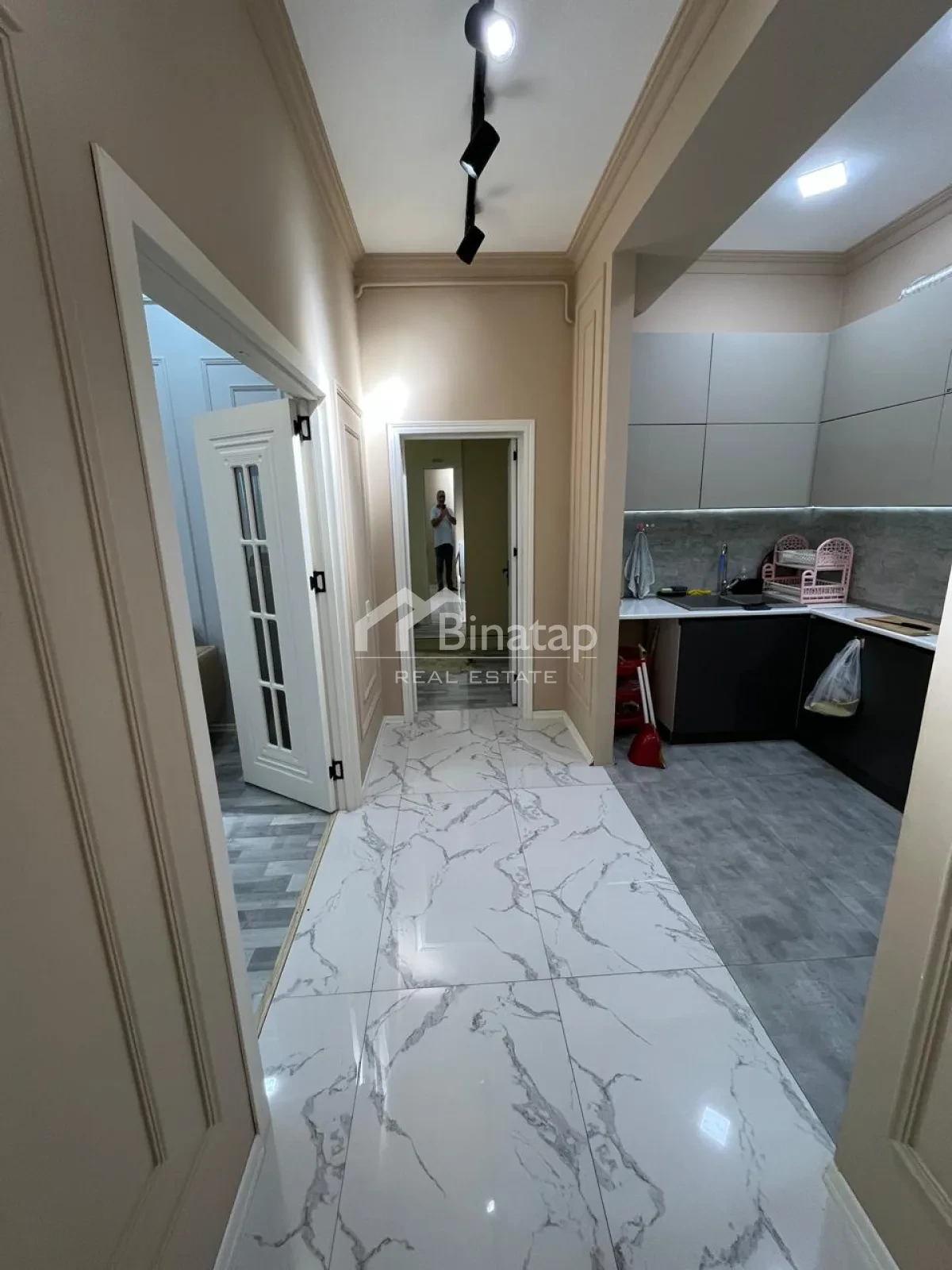 Продаётся 3-комн. новостройка 95 м², м. Элмляр Академиясы — фото 5