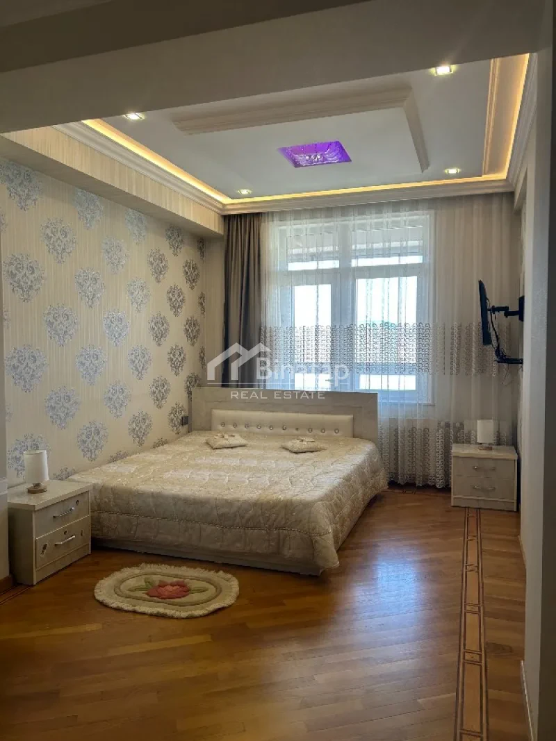 Продаётся 3-комн. новостройка 135 м², м. Гянджлик — фото 3