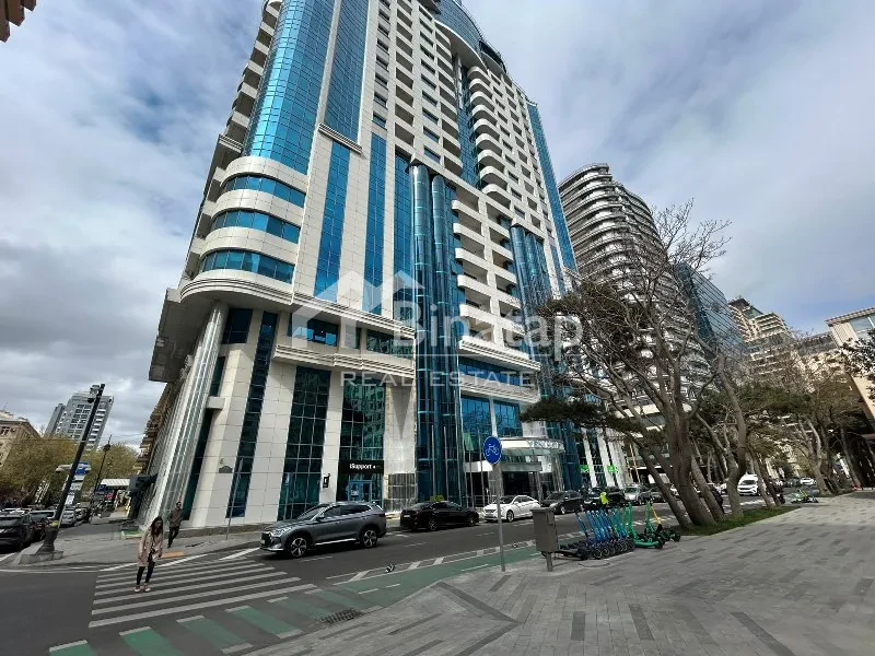 Satılır 3 otaqlı yeni tikili 138 m², Sahil m.