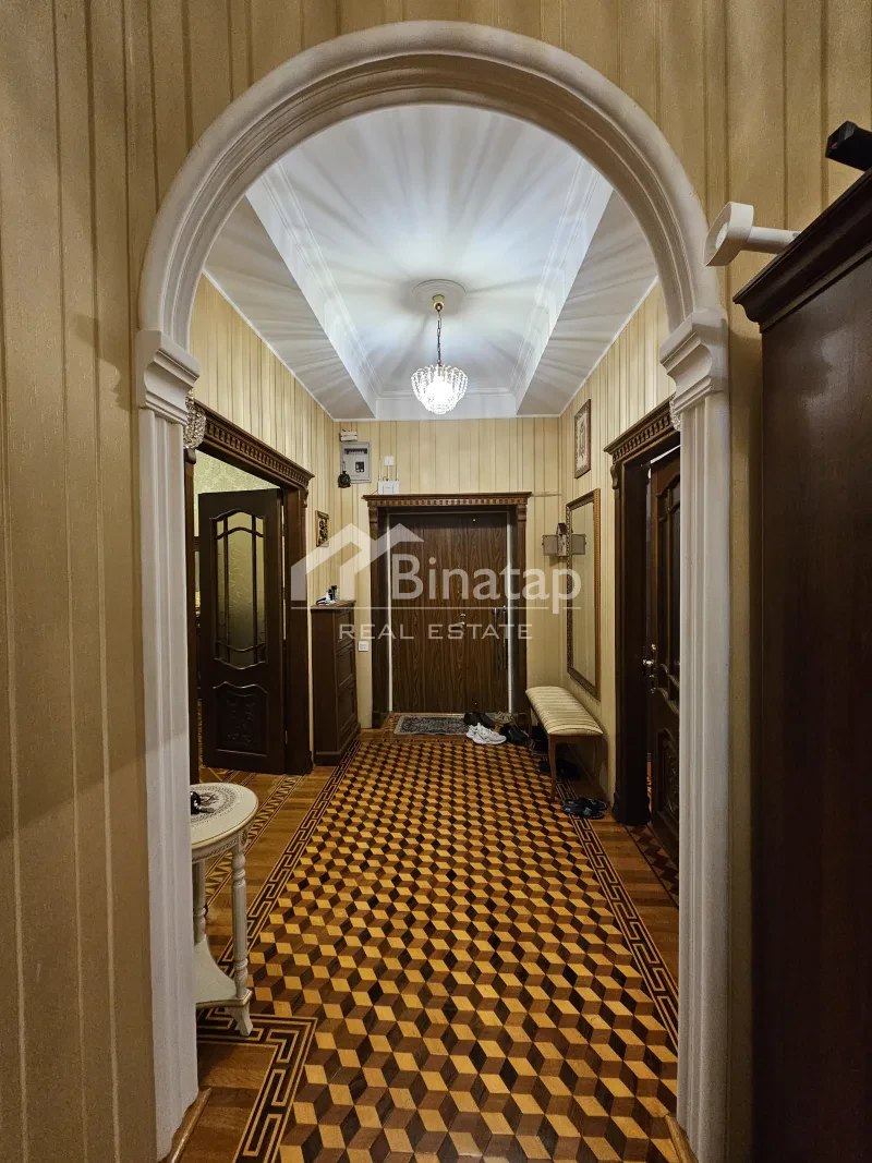 Satılır 3 otaqlı köhnə tikili 89 m², Koroğlu m.