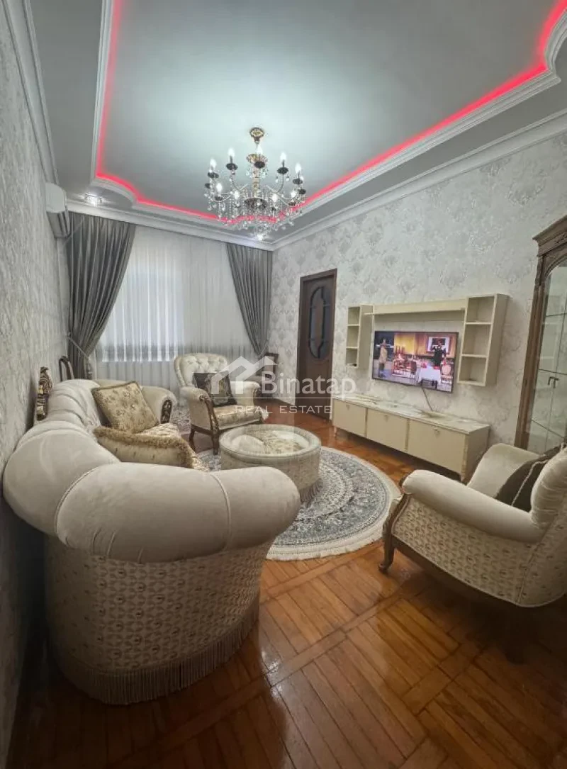 Satılır 3 otaqlı köhnə tikili 72 m², Elmlər Akademiyası m.