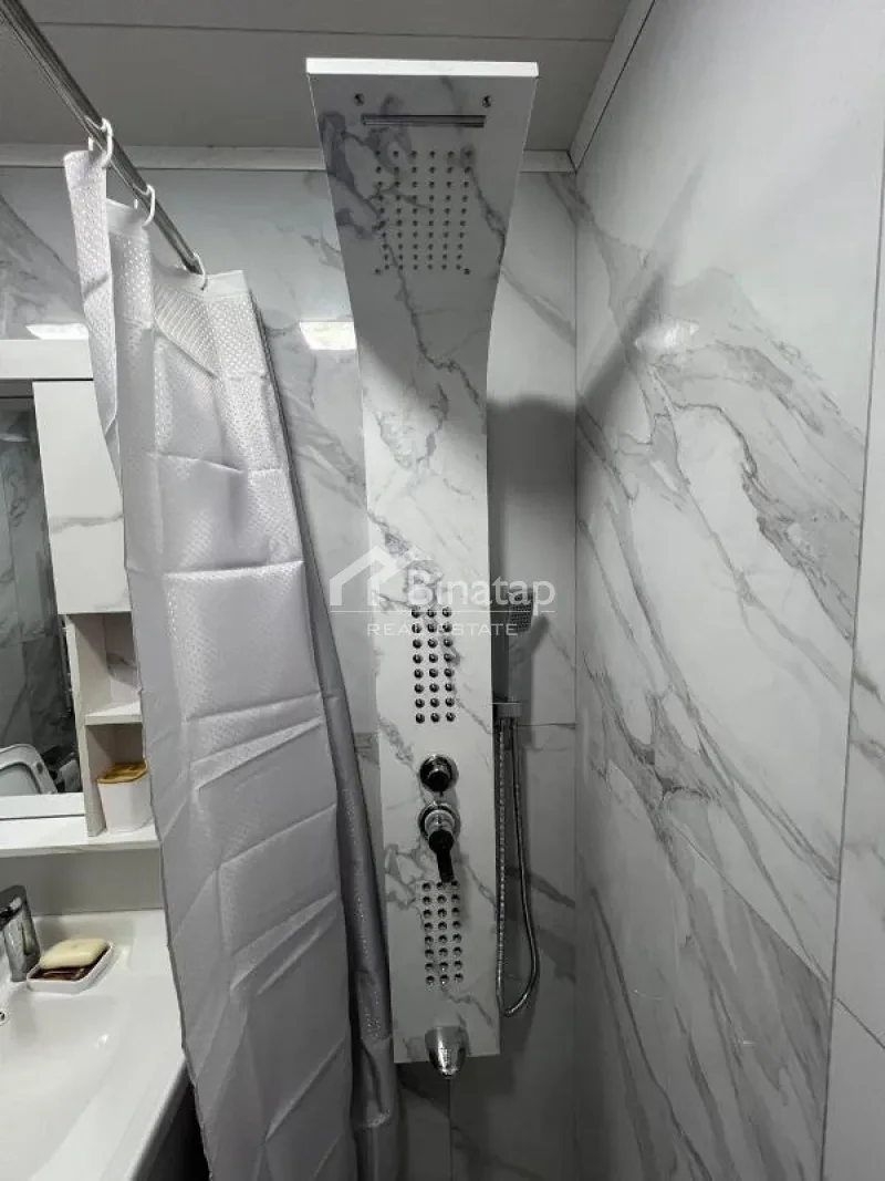 Satılır 3 otaqlı köhnə tikili 72 m², Elmlər Akademiyası m. — şəkil 15