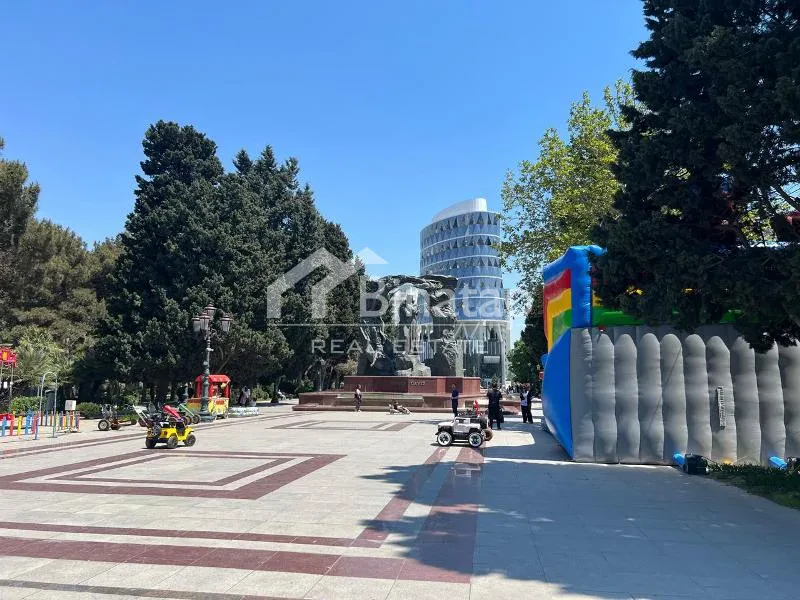 Satılır 3 otaqlı köhnə tikili 72 m², Elmlər Akademiyası m. — şəkil 17