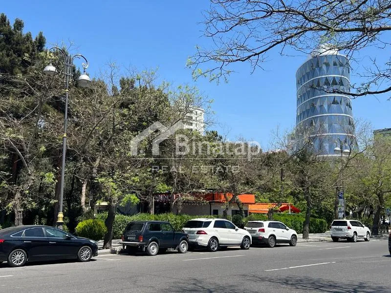 Satılır 3 otaqlı köhnə tikili 72 m², Elmlər Akademiyası m. — şəkil 19